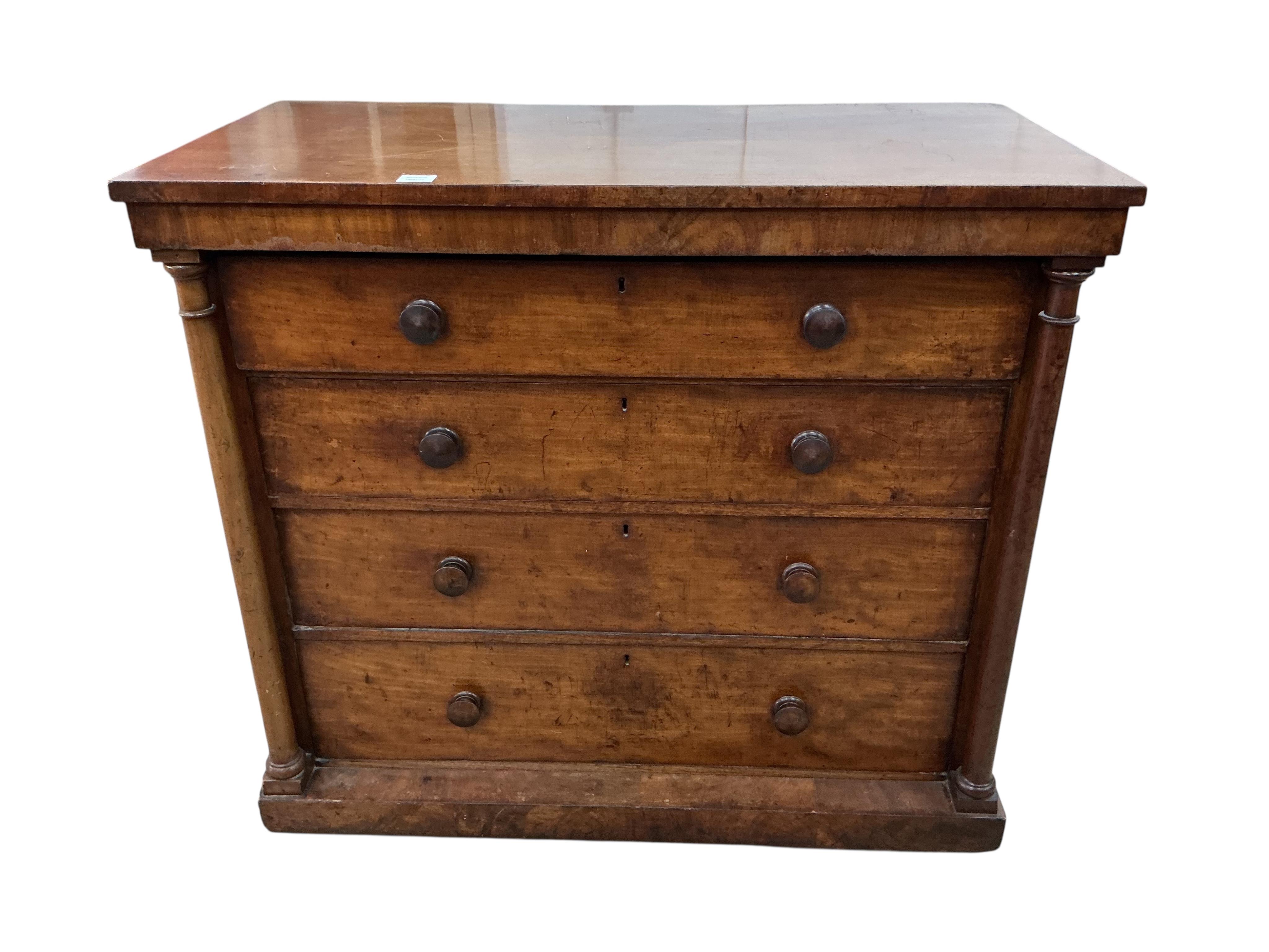 An early Victorian mahogany chest of drawers, width 116cm, depth 60cm, height 105cm